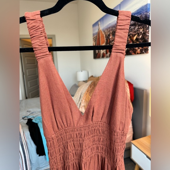 Women’s XS Abercrombie V Cut Maxi Dress - Picture 1 of 7